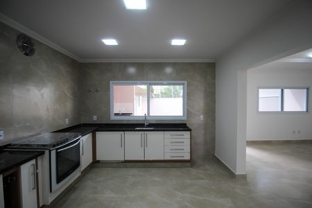 Casa de condomínio para alugar com 292m², 3 quartos e 4 vagas