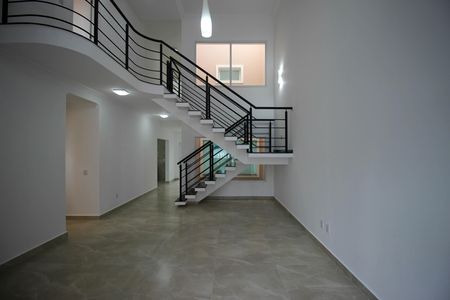 Casa de condomínio para alugar com 292m², 3 quartos e 4 vagas