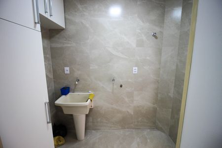Casa de condomínio para alugar com 292m², 3 quartos e 4 vagas