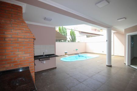 Casa de condomínio para alugar com 292m², 3 quartos e 4 vagas