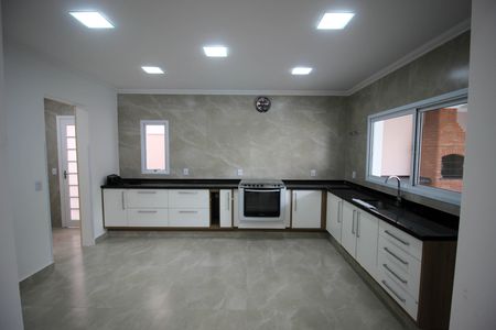Casa de condomínio para alugar com 292m², 3 quartos e 4 vagas