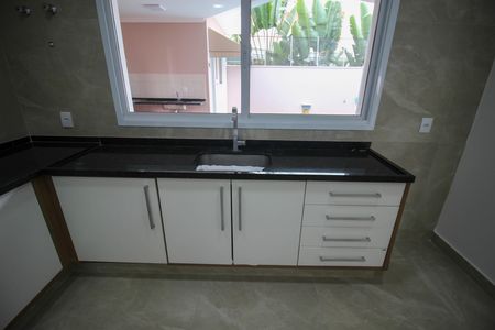 Casa de condomínio para alugar com 292m², 3 quartos e 4 vagas