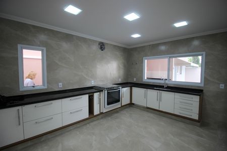 Casa de condomínio para alugar com 292m², 3 quartos e 4 vagas