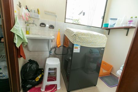 Apartamento à venda com 58m², 2 quartos e 1 vaga Apartamento à venda com 58m², 2 quartos e 1 vagaÁREA DE SERVIÇO