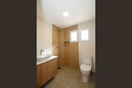 Apartamento à venda com 100m², 2 quartos e 1 vaga Apartamento à venda com 100m², 2 quartos e 1 vagaBanheiro da Suíte