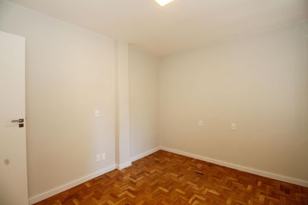 Apartamento à venda com 100m², 2 quartos e 1 vaga Apartamento à venda com 100m², 2 quartos e 1 vagaQuarto