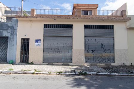 Casa à venda com 210m², 3 quartos e 4 vagasFachada