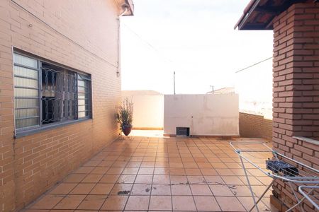 Casa à venda com 210m², 3 quartos e 4 vagasQuintal