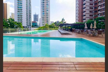 Apartamento para alugar com 169m², 3 quartos e 3 vagas Apartamento para alugar com 169m², 3 quartos e 3 vagasPiscina