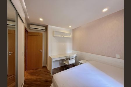 Apartamento para alugar com 169m², 3 quartos e 3 vagas Apartamento para alugar com 169m², 3 quartos e 3 vagasSuíte 2