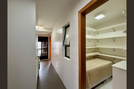 Apartamento para alugar com 169m², 3 quartos e 3 vagas Apartamento para alugar com 169m², 3 quartos e 3 vagasÁrea de Serviço