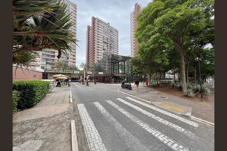 Apartamento para alugar com 169m², 3 quartos e 3 vagas Apartamento para alugar com 169m², 3 quartos e 3 vagasFachada