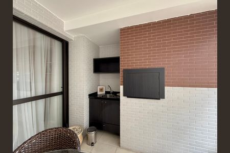 Apartamento para alugar com 169m², 3 quartos e 3 vagas Apartamento para alugar com 169m², 3 quartos e 3 vagasVaranda