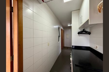 Apartamento para alugar com 169m², 3 quartos e 3 vagas Apartamento para alugar com 169m², 3 quartos e 3 vagasÁrea de Serviço
