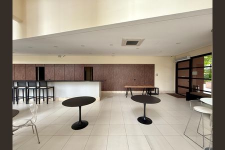 Apartamento para alugar com 169m², 3 quartos e 3 vagas Apartamento para alugar com 169m², 3 quartos e 3 vagasSalão de Festas