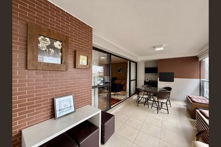 Apartamento para alugar com 169m², 3 quartos e 3 vagas Apartamento para alugar com 169m², 3 quartos e 3 vagasVaranda