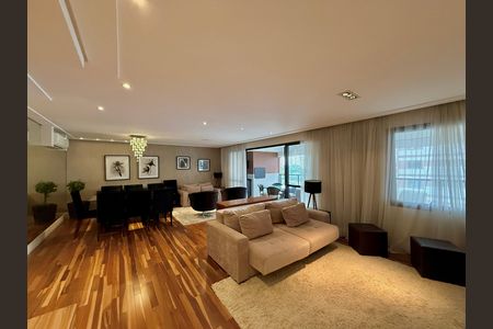 Apartamento para alugar com 169m², 3 quartos e 3 vagas Apartamento para alugar com 169m², 3 quartos e 3 vagasSala