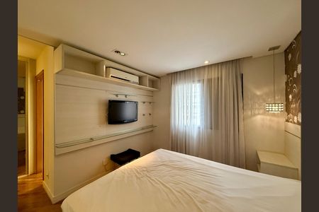 Apartamento para alugar com 169m², 3 quartos e 3 vagas Apartamento para alugar com 169m², 3 quartos e 3 vagasSuíte 1