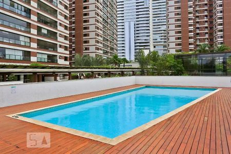 Apartamento para alugar com 169m², 3 quartos e 3 vagas Apartamento para alugar com 169m², 3 quartos e 3 vagasPiscina