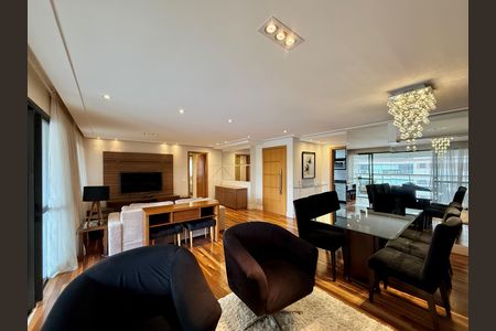 Apartamento para alugar com 169m², 3 quartos e 3 vagas Apartamento para alugar com 169m², 3 quartos e 3 vagasSala
