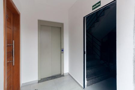 Apartamento para alugar com 34m², 2 quartos e sem vaga Apartamento para alugar com 34m², 2 quartos e sem vagaElevador