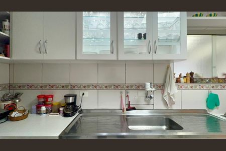 Apartamento para alugar com 140m², 3 quartos e 2 vagas Apartamento para alugar com 140m², 3 quartos e 2 vagasCozinha