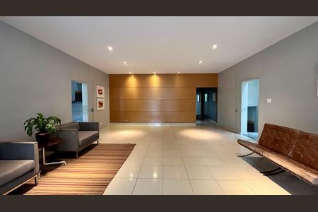 Apartamento para alugar com 140m², 3 quartos e 2 vagas Apartamento para alugar com 140m², 3 quartos e 2 vagasHall de entrada