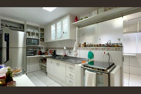 Apartamento para alugar com 140m², 3 quartos e 2 vagas Apartamento para alugar com 140m², 3 quartos e 2 vagasCozinha