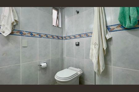 Apartamento para alugar com 140m², 3 quartos e 2 vagas Apartamento para alugar com 140m², 3 quartos e 2 vagasBanheiro da Suíte