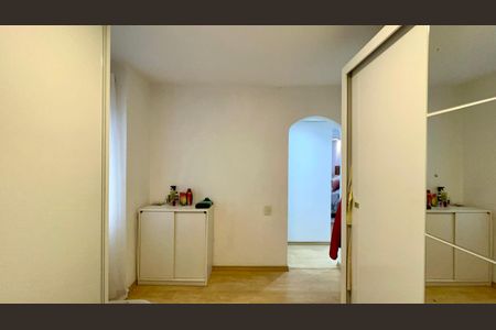 Apartamento para alugar com 140m², 3 quartos e 2 vagas Apartamento para alugar com 140m², 3 quartos e 2 vagasCloset da suíte