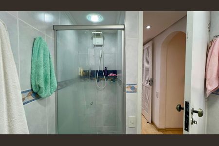 Apartamento para alugar com 140m², 3 quartos e 2 vagas Apartamento para alugar com 140m², 3 quartos e 2 vagasBanheiro da Suíte
