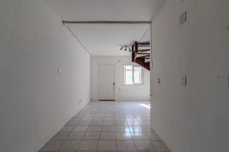 Sala de casa de condomínio para alugar com 2 quartos, 54m² em Tristeza, Porto Alegre