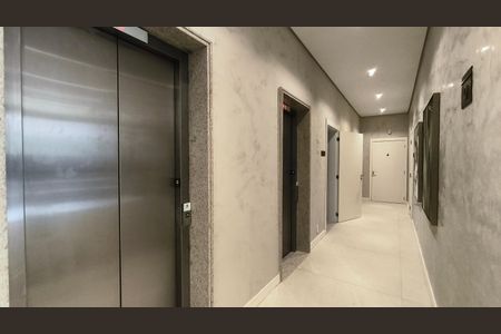 Studio à venda com 26m², 1 quarto e sem vaga Studio à venda com 26m², 1 quarto e sem vagaElevadores