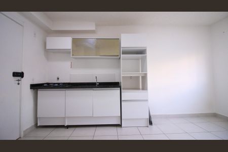 Sala/Cozinha de apartamento para alugar com 2 quartos, 45m² em Vila Ivone, São Paulo