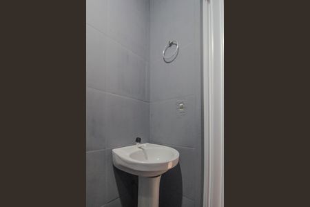 Banheiro de casa para alugar com 2 quartos, 179m² em São José, Porto Alegre