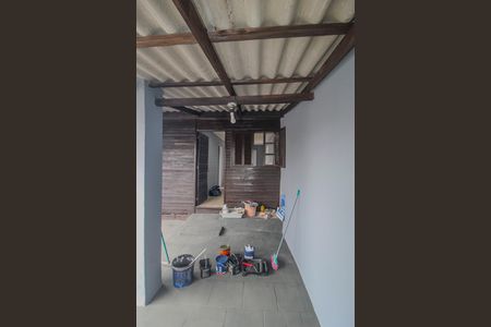 Casa para alugar com 179m², 2 quartos e 1 vaga Casa para alugar com 179m², 2 quartos e 1 vagaFachada