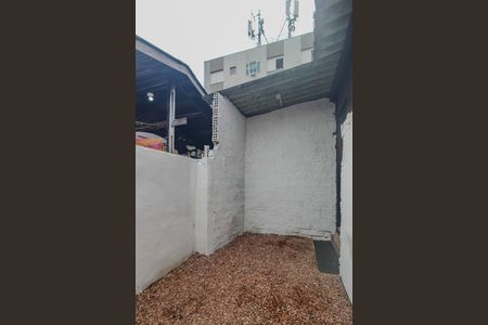 Casa para alugar com 179m², 2 quartos e 1 vaga Casa para alugar com 179m², 2 quartos e 1 vagaQuintal