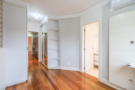 Apartamento à venda com 186m², 2 quartos e 3 vagasSuíte 1