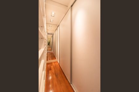 Apartamento à venda com 186m², 2 quartos e 3 vagasSuíte 2