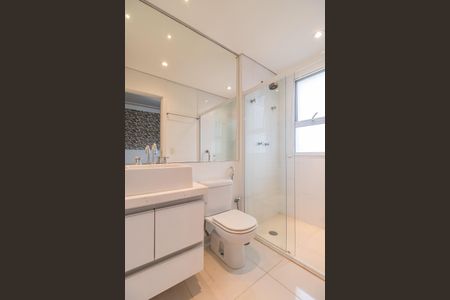 Apartamento à venda com 186m², 2 quartos e 3 vagasBanheiro da Suíte 1