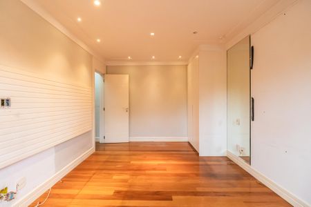 Apartamento à venda com 186m², 2 quartos e 3 vagasSuíte 2