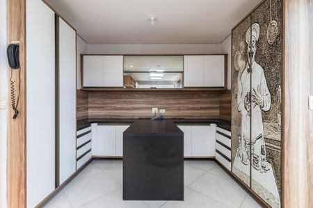 Apartamento à venda com 186m², 2 quartos e 3 vagasCozinha