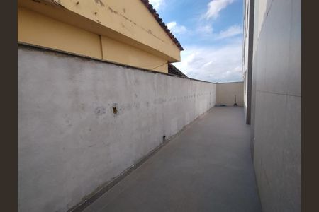 Apartamento à venda com 30m², 2 quartos e 2 vagasFoto 04