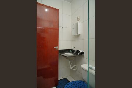 Casa para alugar com 84m², 2 quartos e 3 vagas Casa para alugar com 84m², 2 quartos e 3 vagasBanheiro do Quarto 2