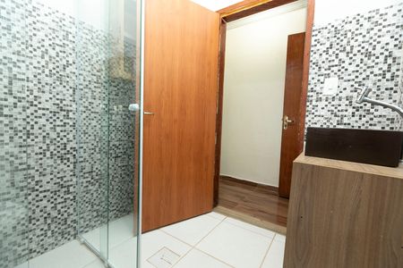 Casa de condomínio para alugar com 150m², 2 quartos e 6 vagas