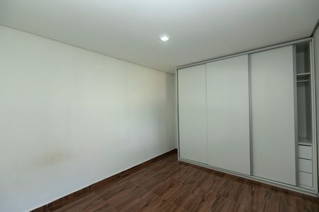 Casa de condomínio para alugar com 150m², 2 quartos e 6 vagas