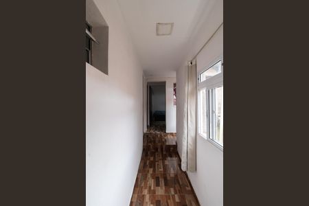 Casa à venda com 100m², 5 quartos e 1 vaga Casa à venda com 100m², 5 quartos e 1 vagaCasa 1 Corredor