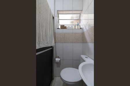 Casa à venda com 100m², 5 quartos e 1 vaga Casa à venda com 100m², 5 quartos e 1 vagaCasa 2 Banheiro