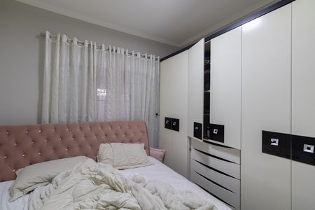 Casa à venda com 100m², 5 quartos e 1 vaga Casa à venda com 100m², 5 quartos e 1 vagaCasa 2 Quarto 1