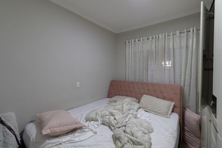 Casa à venda com 100m², 5 quartos e 1 vaga Casa à venda com 100m², 5 quartos e 1 vagaCasa 2 Quarto 1